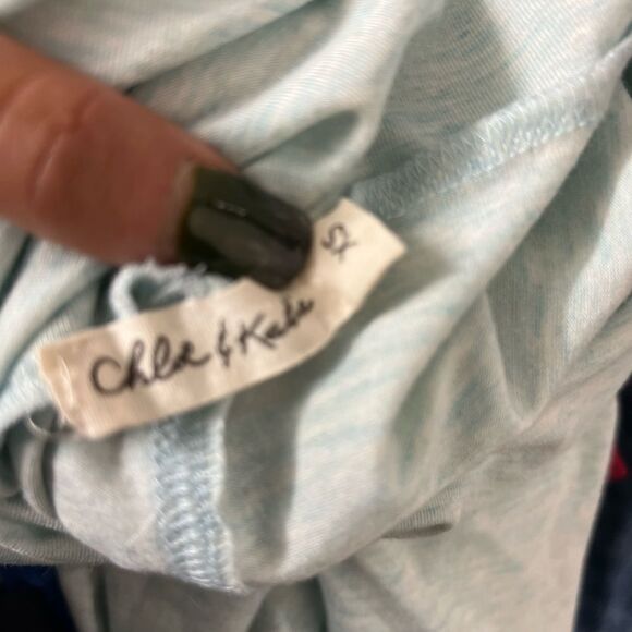 Blue top - Picture 4 of 5